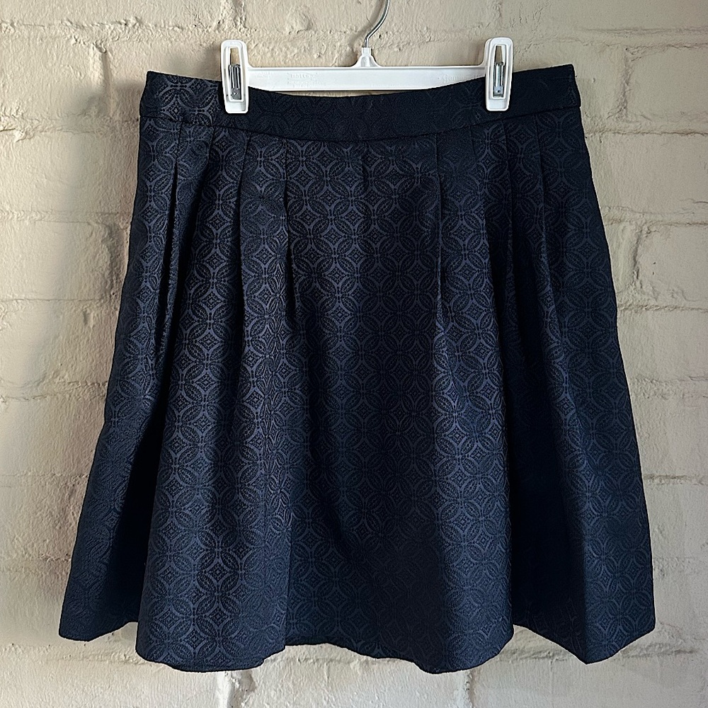 Banana Republic size 6 navy blue cute business casual high waist skirt